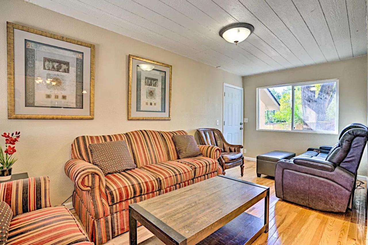 Westside Large Holiday home
